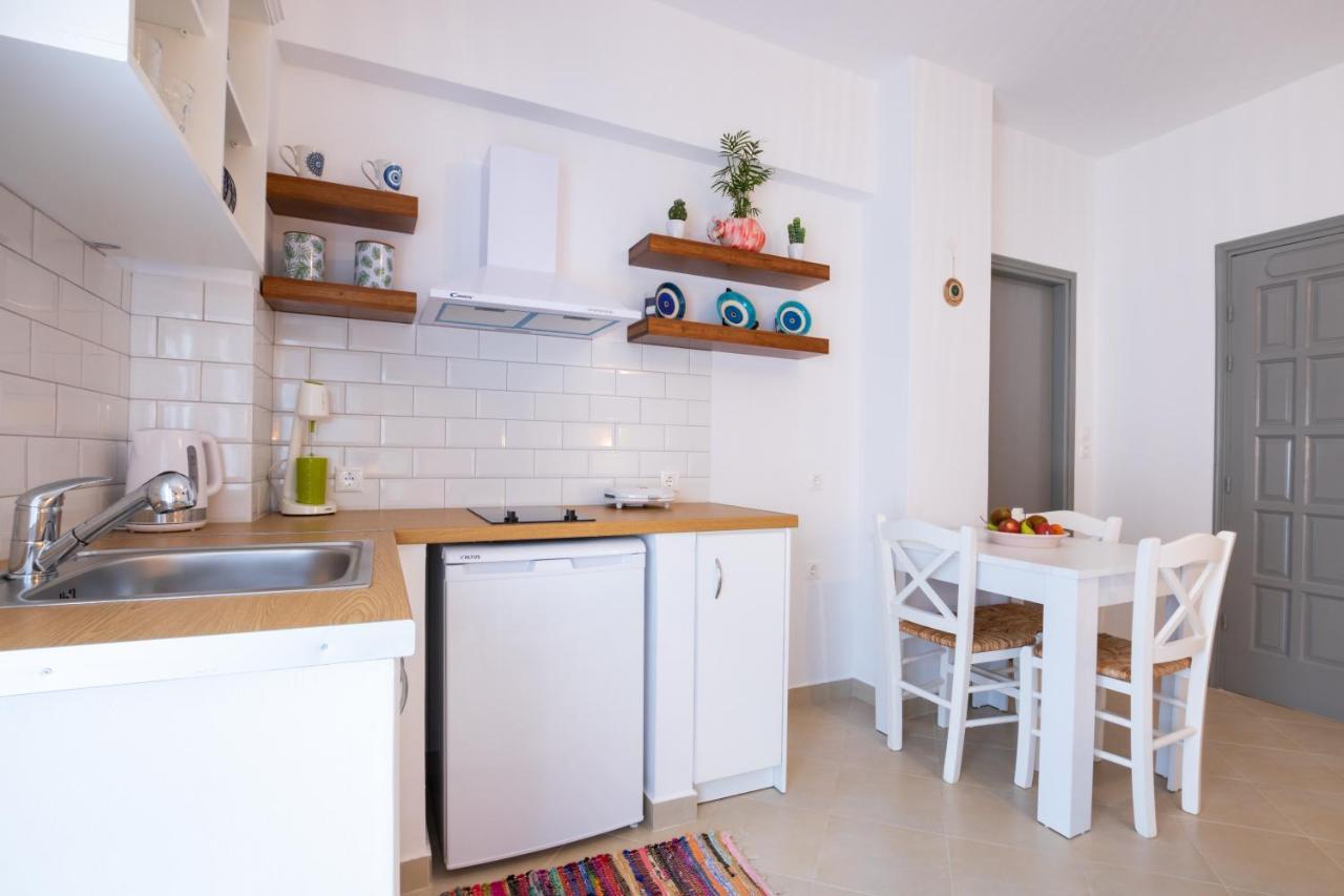 Anemos Guest Apts Karpathos Exterior foto